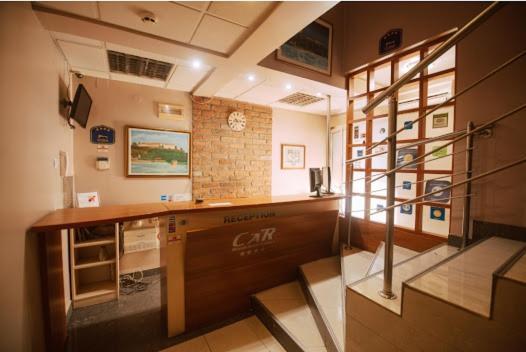 Car Royal Apartments And Rooms โนวีซาด ภายนอก รูปภาพ