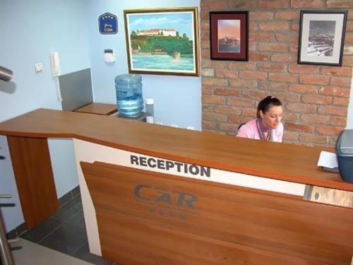 Car Royal Apartments And Rooms โนวีซาด ภายนอก รูปภาพ